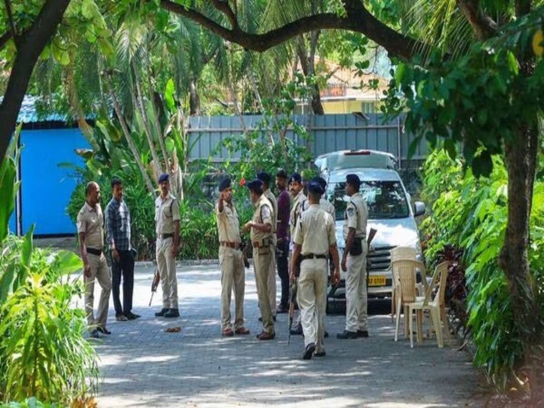 ED Raid: அடுத்த ரெய்டு...தமிழகம் முழுவதும் 40 இடங்களில் அமலாக்கத்துறை சோதனை...காரணம் என்ன? Enforcement department raids at 40 places across Tamil Nadu What is the reason ED Raid: அடுத்த ரெய்டு...தமிழகம் முழுவதும் 40 இடங்களில் அமலாக்கத்துறை சோதனை...காரணம் என்ன?