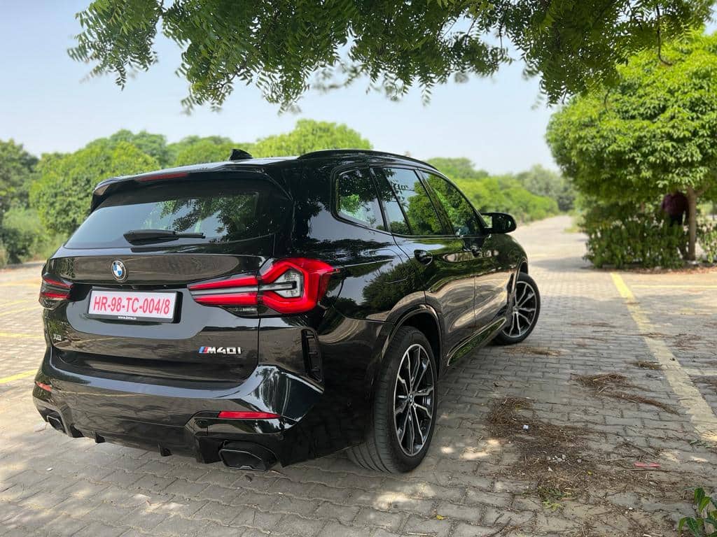 कैसी है BMW X3 M40i एसयूवी? खरीदने का इरादा हो तो पहले ये रिव्यू पढ़ लीजिये