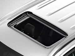 Sunroof Cars: જો તમે સનરૂફ ફીચર સાથે કાર ખરીદવાનું વિચારી રહ્યા છો તો આ ઓપ્શન પર કરી શકો છો વિચાર