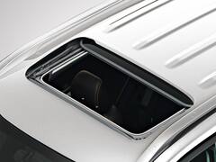 Sunroof Cars: सनरूफ फीचर के साथ चाहिए एक दमदार कार, तो इन ऑप्शन पर कर सकते हैं विचार