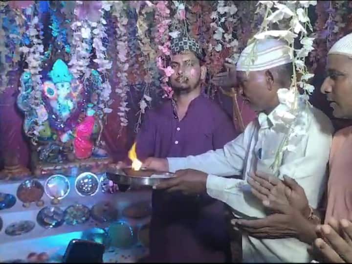 Ganesh Chaturthi 2023 Muslim family in Bharatpur installed idol with Hindus Rajasthan News ANN Ganesh Chaturthi 2023: भरतपुर में हिन्दू- मुसलमान एकता की शानदार मिसाल, मुस्लिम परिवार ने स्थापित की गणेश की प्रतिमा