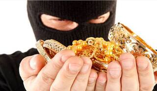 Delhi news: ਚੋਰਾਂ ਨੇ ਮਚਾਈ ਦਹਿਸ਼ਤ! ਕੰਧ ਵਿੱਚ ਸੰਨ੍ਹ ਲਾ 25 ਕਰੋੜ ਦੇ ਗਹਿਣੇ ਚੋਰੀ