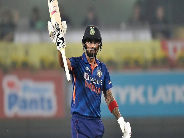 কর্ণাটকের ব্যাটার কে এল রাহুল এশিয়া কাপে চোট সারিয়ে ফিরেছিলেন। তিনি তাঁর ওযান ডে কেরিয়ারে ষষ্ঠ সেঞ্চুরি হাঁকাতে ৫৩ ইনিংস সময় নিয়েছেন।