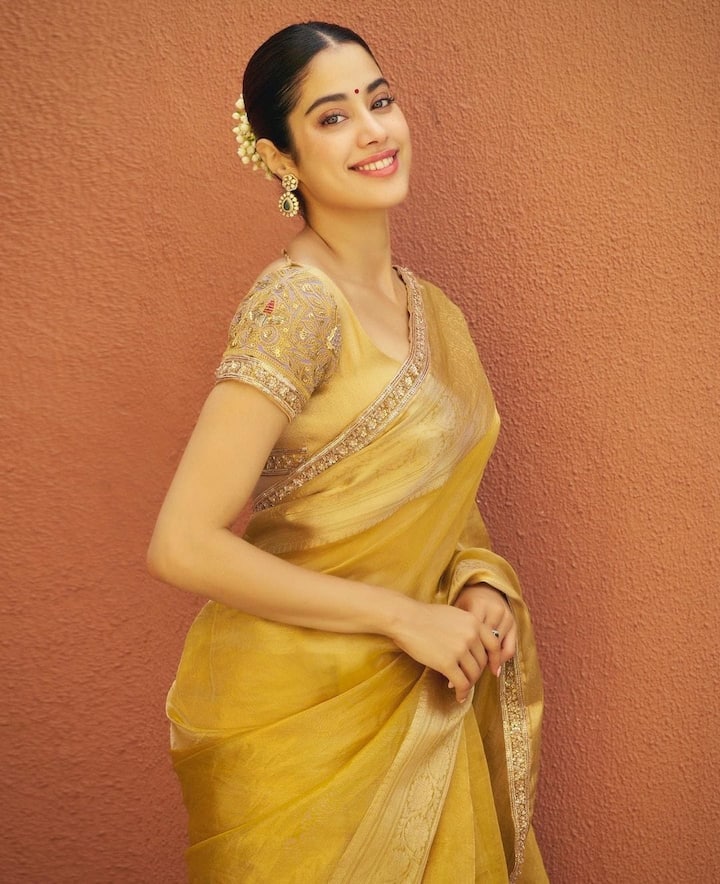 Alia bhatt 2 states yellow outlet saree