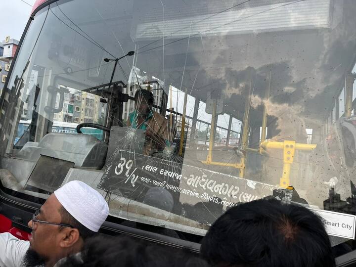 જેમાં BRTS થકી 9 લોકો મોત અને AMTS થકી 4 એમ કુલ મળીને 13 જેટલા લોકોના મોત થયા છે. જેમાથી માત્ર 13 જેટલી જ ફરિયાદ દાખલ કરવામાં આવી છે.