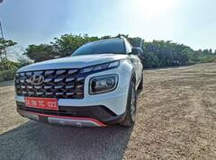 Cars with ADAS Features: ਜੇਕਰ ਕਾਰ ‘ਚ ਇਕੱਲਿਆਂ ਕਰਦੇ ਹੋ ਸਫਰ, ਤਾਂ ਇਨ੍ਹਾਂ ਗੱਡੀਆਂ ਨੂੰ ਬਣਾਓ ਆਪਣਾ ਦੋਸਤ!