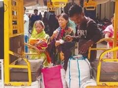 महतारी एक्सप्रेस कर्मियों की हड़ताल से गर्भवती महिलाएं परेशान, ऑटो से घर लौटने को हैं मजबूर