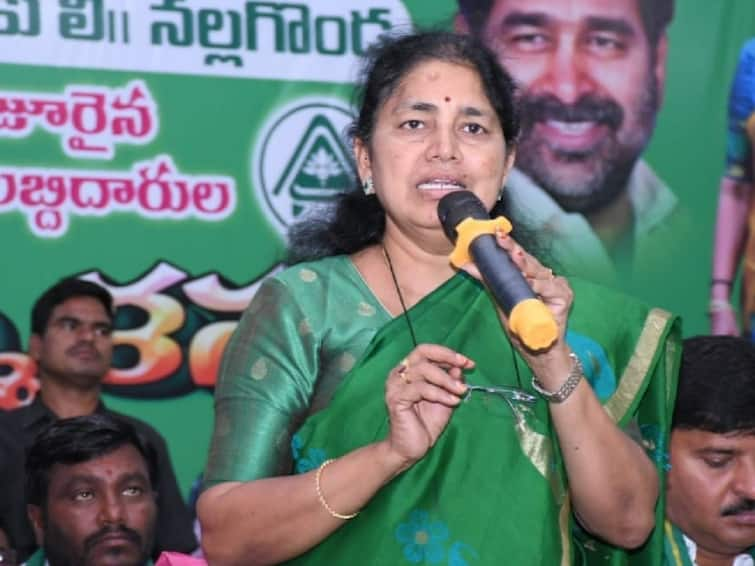 Telangana High Court Fined Ten Thousand Rupees to Aleru MLA Gongidi Sunitha Telangana High Court: ఆలేరు ఎమ్మెల్యే గొంగిడి సునీతకు హైకోర్టు షాక్- రూ.10 వేల జరిమానా, ఎందుకంటే!