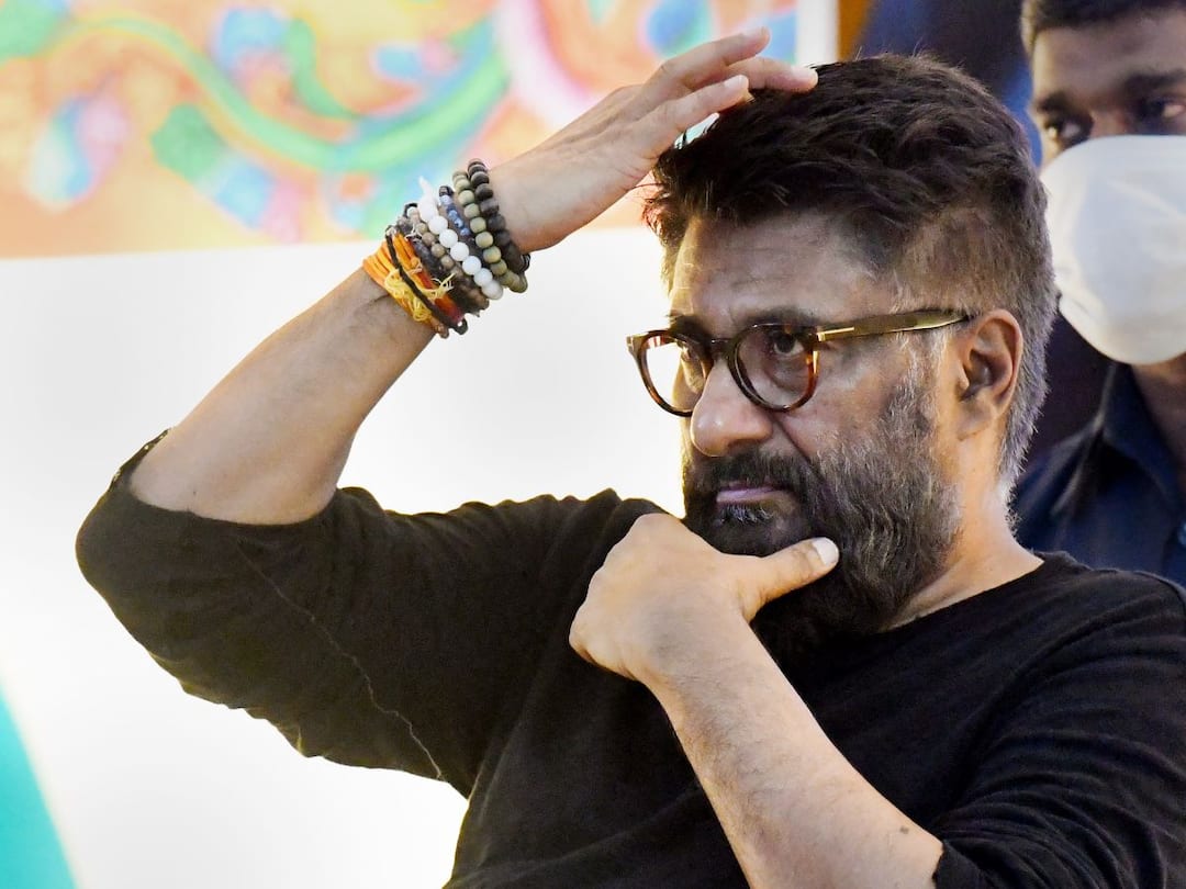 The Kashmir Files 2 Director Vivek Agnihotri shares Production Houses Offering Him Rs 300 Crore The Kashmir Files 2: ৩০০ কোটি টাকার অফার? 'দ্য কাশ্মীর ফাইলস ২' আনছেন বিবেক অগ্নিহোত্রী?