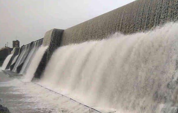 jamnagar: સૌની યોજનાના માધ્યમથી જામનગર જિલ્લાના જળાશયોમાં નવી જળ રાશીની આવક Reservoirs will be filled through SAUNI yogna in jamnagar jamnagar: સૌની યોજનાના માધ્યમથી જામનગર જિલ્લાના જળાશયોમાં નવી જળ રાશીની આવક