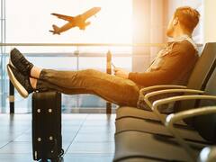 टाइम से नहीं पहुंची तो शख्स ने बीवी को एयरपोर्ट पर ही छोड़ा, अकेले ही पकड़ ली फ्लाइट, कहा- तुम दूसरी बुक कर लेना