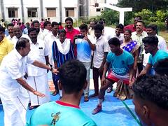 கபடி கபடி... களத்தில் இறங்கி விளையாடிய அமைச்சர் பொன்முடி.. இணையத்தில் வைரலாகும் புகைப்படங்கள்!