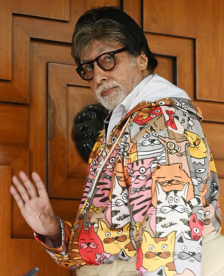 कादर खान ने आगे बताया कि मेरी अमित का साथ अच्छी दोस्ती थी और मैं उन्हें सर जी नहीं बुलाता था. मेरे मुंह से सरजी नहीं निकला तो मैं उस जगह से ही निकल गया. मेरे मन में आया कि क्या कोई अपने भाई या दोस्त को सरजी कहकर पुकार सकता है क्या. इसलिए इसके बाद मेरा उनसे वो मिलना जुलना और रिश्ता बरकरार नहीं रह सका.