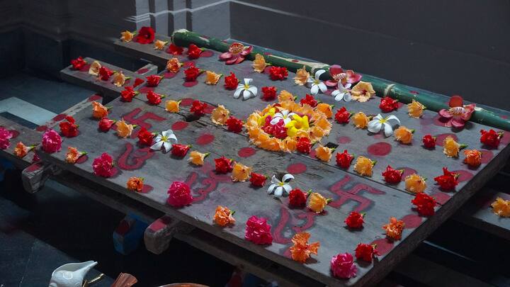 এবছর বেলুড় মঠে ১২৩তম বর্ষের দুর্গাপুজো। ১৯০১ সালে  স্বামী বিবেকানন্দ বেলুড় মঠে দুর্গাপুজো শুরু করেছিলেন।