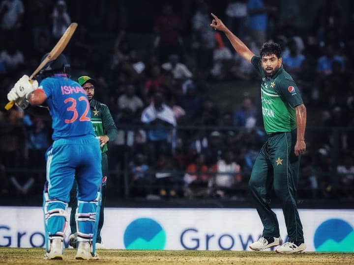 Pakistani Pacer Haris Rauf Video Kya Indians se Ladai Kar lun before ODI World Cup IND vs PAK match watch Watch: ‘क्या लड़ाई कर लूं इंडियंस के साथ...’, भारत-पाक मैच से पहले खूब वायरल हो रहा हारिस रऊफ का वीडियो