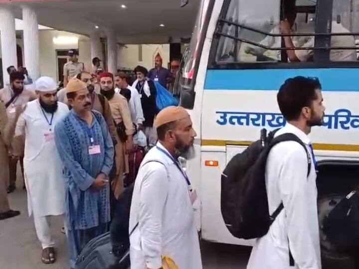 Roorkee 107 Pakistani pilgrims reached India to participate in Piran Kaliyar Urs ANN Roorkee News: पाकिस्तान से 107 जायरीन जायरीन पहुंचे पिरान कलियर, सालाना उर्स में होंगे शामिल
