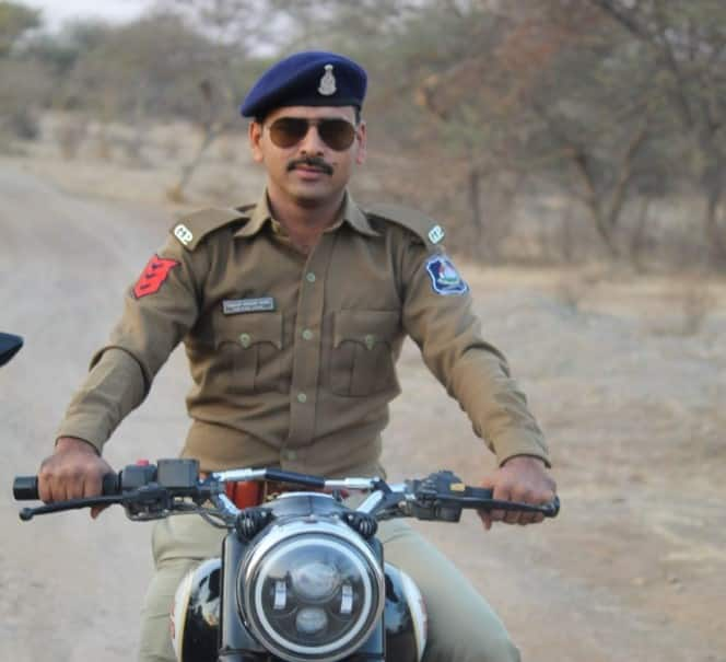 Amreli police constable and bootlegger Audio viral  પોલીસ-બુટલેગરનો ઓડિયો વાયરલ, જિલ્લા પોલીસવડાએ જાણો શું કરી કાર્યવાહી ?