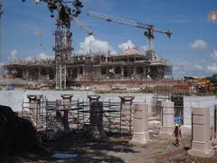 Ayodhya News: अयोध्या में आकार लेने लगा भव्य राम मंदिर, परिक्रमा से लेकर दिखी बारीक नक्काशी, देखें- ताजा तस्वीरें