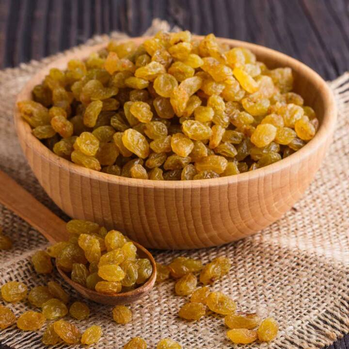 ਇਸ ਕੁਦਰਤੀ ਮਿੱਠੇ ਵਿੱਚ ਮੌਜੂਦ ਗਲੂਕੋਜ਼ ਅਤੇ ਫਰੂਟੋਜ਼ ਸਰੀਰ ਨੂੰ ਤੇਜ਼ ਊਰਜਾ ਪ੍ਰਦਾਨ ਕਰਦੇ ਹਨ, ਜਦਕਿ ਹੋਰ ਲਾਭਕਾਰੀ ਤੱਤ ਚਮੜੀ ਨੂੰ ਸਿਹਤਮੰਦ ਅਤੇ ਜਵਾਨ ਰੱਖਦੇ ਹਨ।