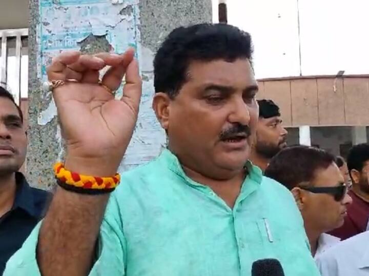 Basti BJP MLA Ajay Singh Attacks On RJD Rajya Sabha MP Manoj Jha Thakur Statement ANN UP Politics: सांसद मनोज झा के ठाकुर वाले बयान पर भड़के BJP विधायक अजय सिंह, कहा- 'RJD घोर जातिवादी पार्टी'