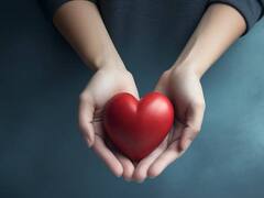 Study: 40 की उम्र में ही हार्ट अटैक से मर रहे हैं लोग, बचना है तो दिल का कुछ ऐसे रखें ख्याल