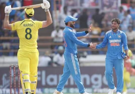 IND vs AUS 3rd ODI 1st Innings Highlights Australia Sets Target 353 Runs Against India Saurashtra Cricket Stadium IND vs AUS, 3rd ODI: ਆਸਟ੍ਰੇਲੀਆ ਨੇ ਭਾਰਤ ਨੂੰ ਦਿੱਤਾ 353 ਦੌੜਾਂ ਦਾ ਵੱਡਾ ਟੀਚਾ, ਮਾਰਸ਼-ਸਮਿਥ ਤੇ ਲਾਬੁਸ਼ੇਨ ਨੇ ਗੇਂਦਬਾਜ਼ਾਂ ਦੇ ਛੁਡਾਏ ਪਸੀਨੇ