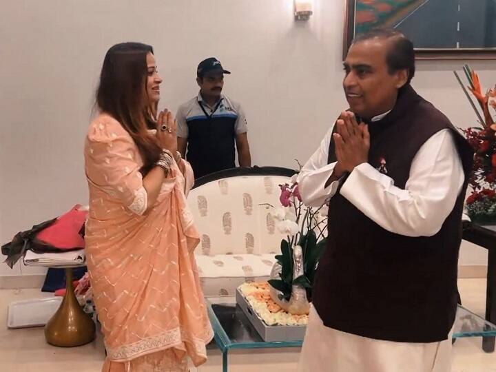 गणपति उत्सव के दौरान सीएम आवास पर काफी चहल-पहल देखी जा रही थी.