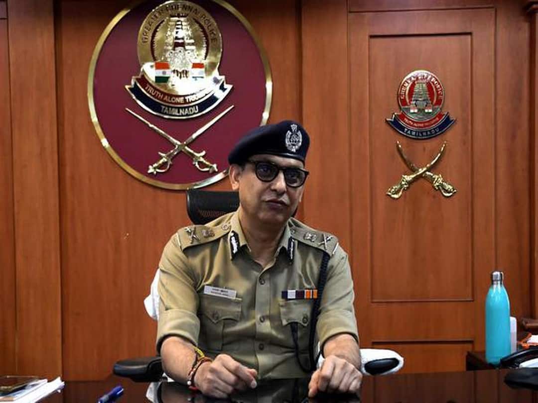 கர்நாடகாவில் தமிழர்கள் தாக்கப்படுகின்றனரா? வதந்தி பரப்பினால் கடும் நடவடிக்கை - டி.ஜி.பி. எச்சரிக்கை Tamil Nadu DGP Shankar jiwal warns of strict action against those who disseminate old videos amid cauvery tension கர்நாடகாவில் தமிழர்கள் தாக்கப்படுகின்றனரா? வதந்தி பரப்பினால் கடும் நடவடிக்கை - டி.ஜி.பி. எச்சரிக்கை