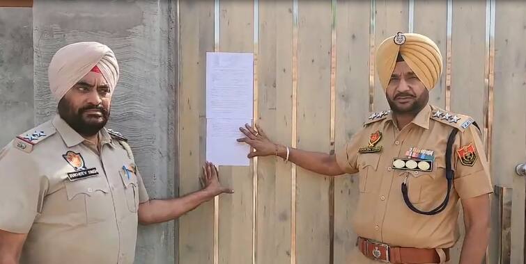 Police sealed the drug smuggler's house in sri muktsar sahib, took action Sri muktsar sahib news: ਨਸ਼ਾ ਵੇਚਣ ਵਾਲਿਆਂ ਦੀ ਖੈਰ ਨਹੀਂ! ਪੁਲਿਸ ਨੇ ਨਸ਼ਾ ਤਸਕਰ ਦਾ ਘਰ ਕੀਤਾ ਸੀਲ, ਕੀਤੀ ਕਾਰਵਾਈ