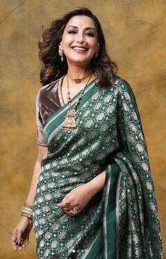 Sonali Bender: ਸੋਨਾਲੀ ਬੇਂਦਰੇ ਨੇ ਮਰਾਠੀ ਲੁੱਕ 'ਚ ਮਚਾਈ ਤਬਾਹੀ, ਗ੍ਰੀਨ ਸਿਲਕ ਸਾੜ੍ਹੀ 'ਚ ਦਿਖੀ ਬੇਹੱਦ ਖੂਬਸੂਰਤ