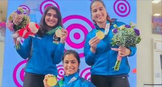 Asian Games 2023: મનુ ભાકર, ઈશા સિંહ અને રિધમ સાંગવાનની ટીમે રચ્યો ઈતિહાસ, ભારતે શૂટિંગમાં જીત્યો ગોલ્ડ