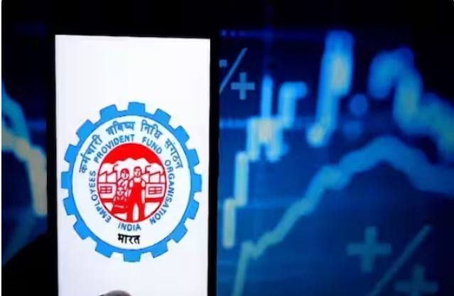 ਹੁਣ ਤੁਹਾਨੂੰ ਆਧਾਰ ਲਿੰਕਡ ਮੋਬਾਈਲ ਨੰਬਰ ਦਰਜ ਕਰਨਾ ਹੋਵੇਗਾ ਅਤੇ ਇਸ ਨੰਬਰ 'ਤੇ ਪ੍ਰਾਪਤ ਓਟੀਪੀ ਨੂੰ ਭਰ ਕੇ ਜਮ੍ਹਾ ਕਰਨਾ ਹੋਵੇਗਾ। ਇਸ ਤੋਂ ਬਾਅਦ ਤੁਹਾਡਾ ਨਵਾਂ ਮੋਬਾਈਲ ਨੰਬਰ ਲਿੰਕ ਹੋ ਜਾਵੇਗਾ।