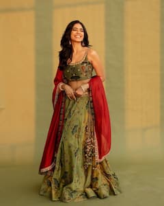 Malavika Mohanan: కొంటె చూపుతో కట్టిపడేస్తున్న మాళవిక మోహనన్