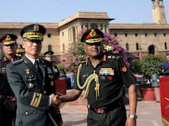 South Korean Chief Of Staff Park Jeong-Hwan Receives Guard Of Honour During His Visit To India. IN PICS