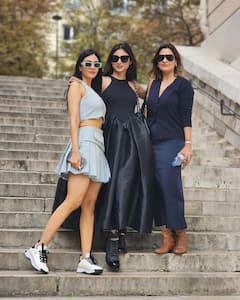 Mouni Roy Photos: ફ્રાન્સમાં વેકેશન એન્જોય કરી રહી છે મૌની રોય, જુઓ સુંદર તસવીરો