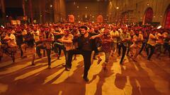 Leo Audio Launch :  ரத்து செய்யப்பட்ட லியோ இசை வெளியீட்டு விழா.. பொங்கி எழும் விஜய் ரசிகர்கள்!