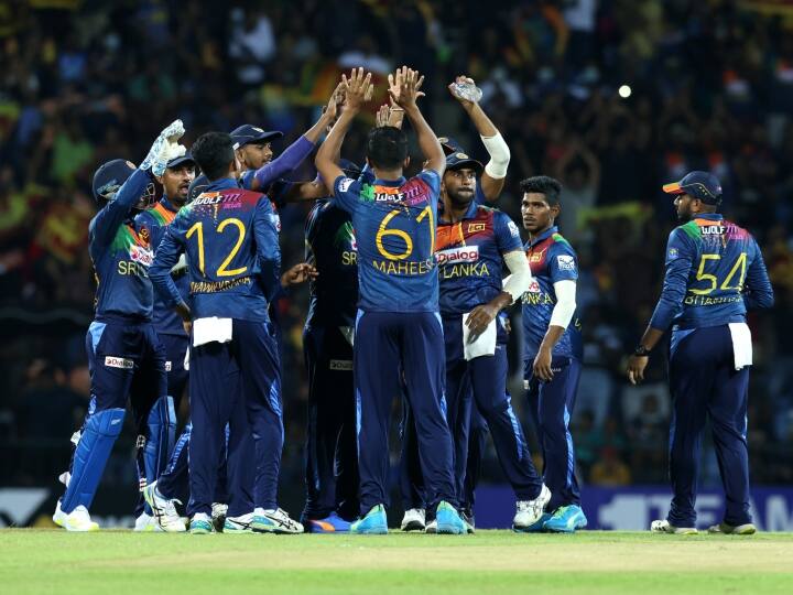 Wanindu Hasaranga and Dushmantha Chameera the big misses in Sri Lanka Squad WC 2023 Sports News World Cup 2023: श्रीलंका को लगा बड़ा झटका, दासुन शनाका की टीम अपने दिग्गज खिलाड़ी के बिना वर्ल्ड कप में उतरेगी
