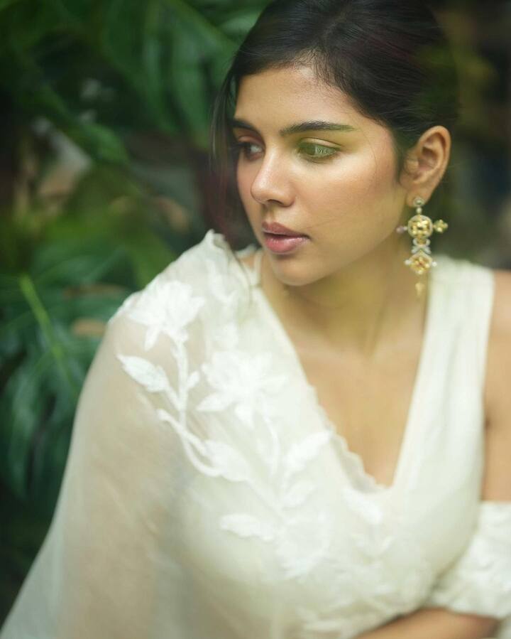 అందమైన కళ్యాణి ప్రియదర్శన్ -Image credit: Kalyani priyadarshan/Instagram