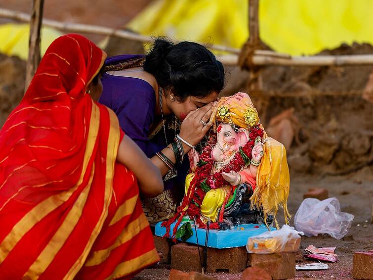 Ganesh Chaturthi 2023: 4 most auspicious muhurats of Ganesha Visarjan bid farewell to Bappa in this way know the rituals and mantras Ganesh Visarjan 2023 Muhurat: ગણેશ વિસર્જનના 4 સૌથી શુભ મુહૂર્ત, બાપ્પાને  આ રીતે કરો વિદાય, જાણો વિધિ-મંત્ર