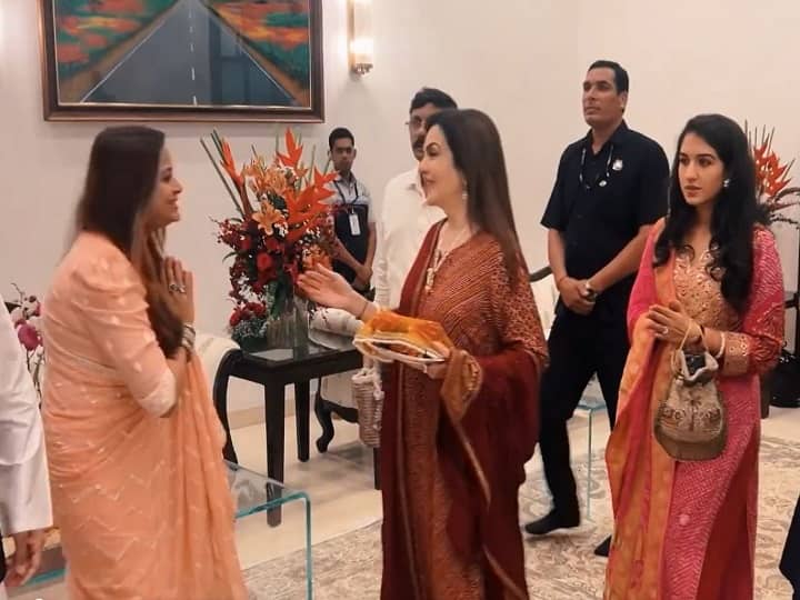 मुकेश अंबानी के परिवार का सीएम एकनाथ शिंदे के परिवार ने हार्दिक स्वागत किया.