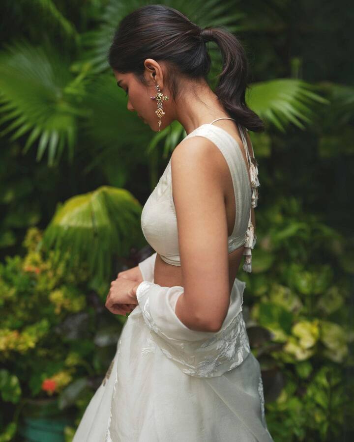 అందమైన కళ్యాణి ప్రియదర్శన్ -Image credit: Kalyani priyadarshan/Instagram
