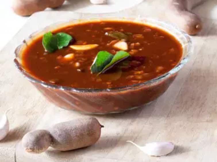 Chettinad garlic tamarind gravy recipe how to cook here details சாதத்திற்கு சூப்பர் சைடிஷ்... செட்டிநாடு பூண்டு புளிக்குழம்பு ரெசிபி செய்முறை இதோ!