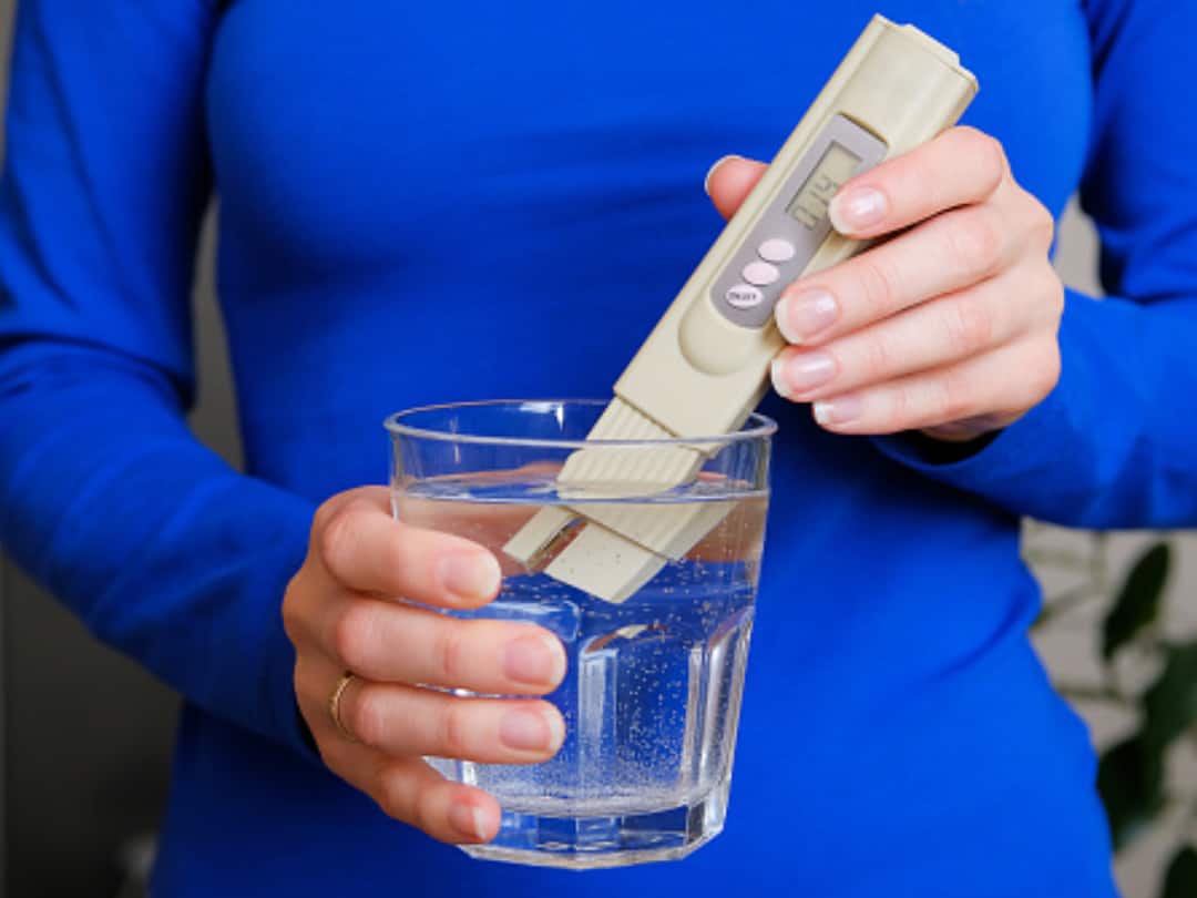 What Is Alkaline Water? Know Its Benefit And Side Effects What Is Alkaline Water? Know Its Benefit And Side Effects