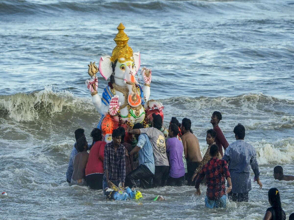 Ganesh Visarjan 2023 Muhurat: ગણેશ વિસર્જનના 4 સૌથી શુભ મુહૂર્ત, બાપ્પાને  આ રીતે કરો વિદાય, જાણો વિધિ-મંત્ર