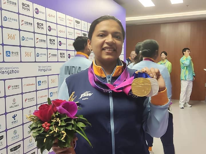 Asian Games 2023: Punjabi Sift Kaur Samra bags Gold medal in 50m Rifle 3 Positions Asian Games 2023: ఏసియన్ గేమ్స్‌లో సత్తా చాటిన సిఫత్ కౌర్, రైఫిల్ విభాగంలో గోల్డ్ మెడల్ - ప్రపంచ రికార్డు