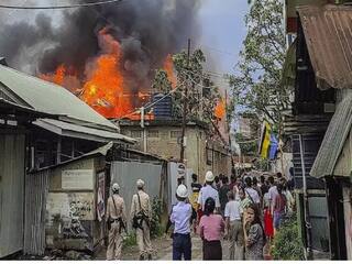 Manipur AFSPA: மணிப்பூரில் நிலவும் பதற்றம்.. ஆயுதப்படை சிறப்பு அதிகாரச் சட்டம் நீட்டிப்பு