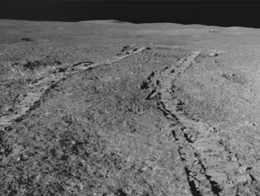 ਚੰਦਰਮਾ ਦੀ ਰਾਤ ਦੇ 15 ਦਿਨਾਂ ਦੌਰਾਨ ਚੰਦਰਮਾ 'ਤੇ ਤਾਪਮਾਨ ਮਾਈਨਸ 200 ਤੋਂ ਮਾਈਨਸ 250 ਡਿਗਰੀ ਹੁੰਦਾ ਹੈ, ਜਿਸ ਕਾਰਨ ਇਸ ਦੇ ਕਈ ਹਿੱਸੇ ਕੰਮ ਕਰਨਾ ਬੰਦ ਕਰ ਦਿੰਦੇ ਹਨ। ਉੱਥੇ ਹੀ ਅੱਤ ਦੀ ਠੰਢ ਕਾਰਨ ਕਈ ਹਿੱਸੇ ਕੰਮ ਨਹੀਂ ਕਰ ਪਾਉਂਦੇ।