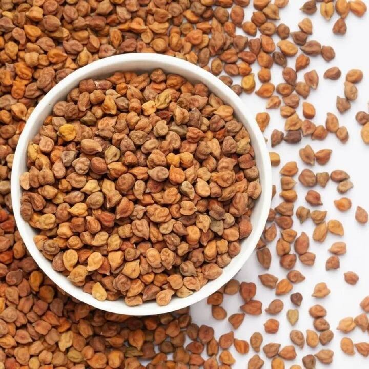 ਕਾਲੇ ਛੋਲਿਆਂ ਵਿਚ ਆਇਰਨ ਭਰਪੂਰ ਮਾਤਰਾ ਵਿੱਚ ਹੁੰਦਾ ਹੈ, ਜੋ ਤੁਹਾਡੇ ਸਰੀਰ ਦਾ ਹੀਮੋਗਲੋਬਿਨ ਲੈਵਲ ਵਧਾਉਂਦਾ ਹੈ।