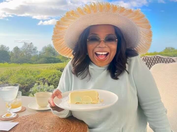 us talk show host oprah winfrey weight loss diet plan can be useful to yos also ઓપરા  વિન્ફ્રે આ ડાયટ પ્લાન ફોલો કરીને ઉતાર્યું 18 કિલો વજન, જાણો 69 વર્ષે ફિટનેસનું સિક્રેટ