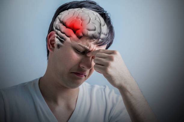 Worst Habits for Your Brain : सध्या वाईट जीवनशैलीमुळे लोक अनेक गंभीर आजारांना बळी पडतात. आपल्या वाईट सवयींचा मेंदूसह शरीराच्या इतर अवयवांवरही वाईट परिणाम होतो.